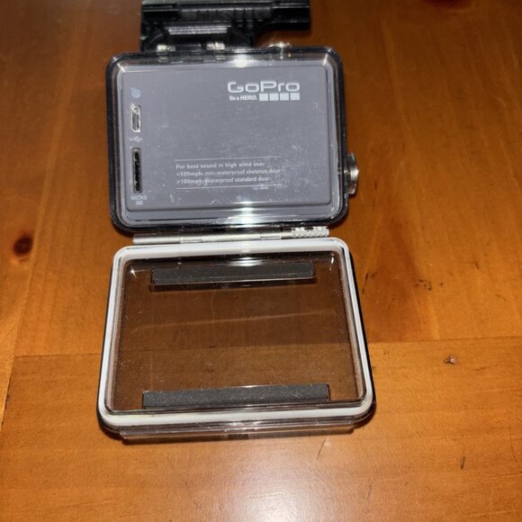 GoPro Hero + - Picture 4 of 11